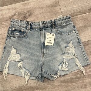 Zara Hi-rise frayed shorts